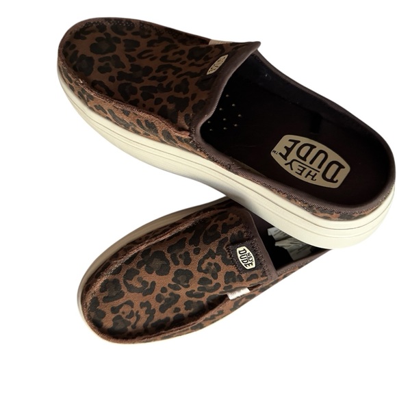 HEYDUDE Women's Austin Lift Classic casual slip-on shoe in a brown leopard - Picture 2 of 5